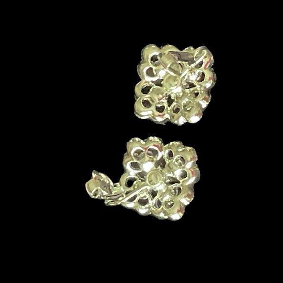VTG 1969 Sarah Coventry “Demi-Flower” Silver Tone Rhinestone Clip On Earrings - Picture 3 of 9